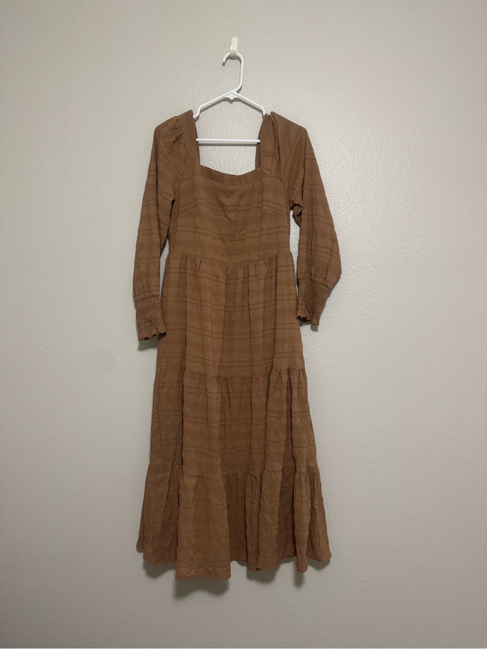 Brown Long-Sleeve Tiered Midi Dress - Brown